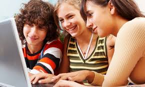 Interaksi Sosial Pengertian Dan Contohnya Sosiologis Com