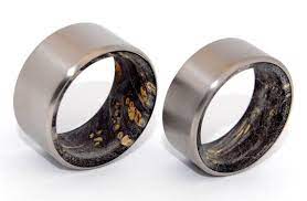 Black Rings Titanium Wedding Band Set Mens Ring Womens Etsy Wedding Band Sets Titanium Wedding Band Sets Rings For Men