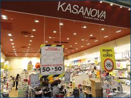 Oggi l'azienda conta più di 350 negozi, tra diretti ed affiliati rappresentando il primo player italiano nella vendita di casalinghi e articoli per la casa. Kasanova Articoli Da Regalo