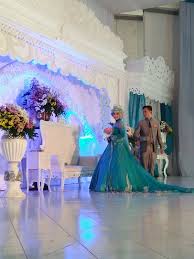 Pernikahan akan sangat berkesan jika memiliki tatanan dekorasi yang cantik serta elegan dipandang mata dan akan memberikan rasa nyaman ke semua orang yang hadir pada suatu acara. Dekorasi Pernikahan Semarang Dekorasi Semarang Dekorasi Pelaminan Semarang Pengantin Muslim Semarang Tenda Pernikahan Semarang Dekorasi Pengantin Semarang Paket Pernikahan Semarang Pelaminan Modern Semarang Paket Pernikahan Murah Semarang