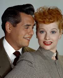 Looks like i've got some splainin to do .... 💁🏽‍♀️ I Love Lucy ❤️ or  should I say... I love Ricky Ricardo 😜❤️ @carlosesparza Happy Halloween!  🎃 #ilovelucy #lucyoball #halloween #rickyricardo #couplescostume