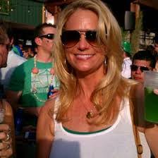 Shelley Cochran's Instagram, Twitter & Facebook