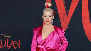 Christina aguilera est originaire de staten island, près de new york, d'une mère musicienne et d'un père militaire et brutal. Christina Aguilera Oben Ohne Bilder Auf Instagram
