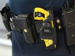 Taser definition, a brand name for a gunlike device that uses propelled wires or direct contact to electrically stun and incapacitate a person temporarily. Police Are Trained To Know The Difference Between A Taser And A Gun