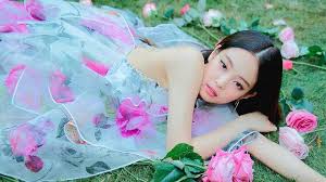 Gaya Cantik Jennie Blackpink Dalam Poster Single Solo Lifestyle Liputan6 Com