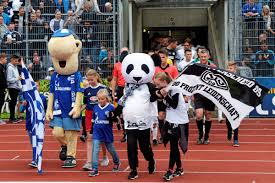 V., ist ein sportverein aus düsseldorf. Sg 09 Trainer Farat Toku Die Kulisse War Sensationell Ikz Online De