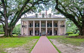 The tour does a great job of talking about both the owners and the slaves. The Plantations Of New Orleans Find The Best Tour For Your Trip