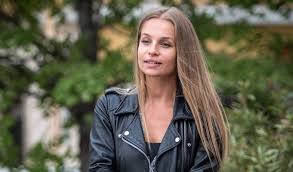 To connect with eszti, join facebook today. Iszak Eszter Borsonline