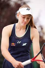 Wimbledon 2025: Elena Rybakina returns ...