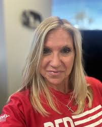 Sandy Hermes Krestan (@sandyhermeskrestan) • Instagram photos and videos