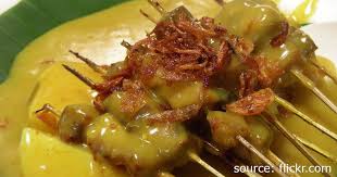 Sedangkan sambal sate kere berasal dari bahan dasar kacang. 14 Jenis Sate Khas Indonesia Mana Yang Belum Kamu Coba