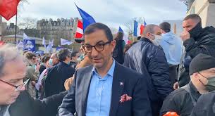 The folks over at generation identitaire have been putting in some amazing work for the cause over on the old continent. Yassine Belattar Reproche A Jean Messiha D Etre Alle A Une Manifestation Avec Des Blancs Video Sputnik France