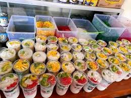 Warung mie ayam bakso hanya menjual beberapa menu di warungnya seperti bakso, mie ayam, es teh dan es jeruk. Zekha Es Teler Sultan Posts Facebook