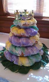 Now That S A King Cake From Ambrosia Bakery Baton Rouge La Mardi Gras Wedding Mardi Gras Food Mardi Gras Party