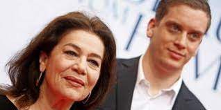 Ich musste sie nur anschauen und wusste sofort, was in ihr vorgeht. Hannelore Elsners Sohn Ich Liebe Dich Mama Fur Immer Und Ewig