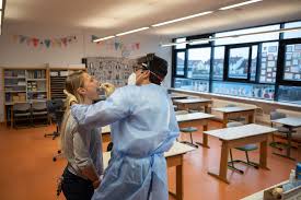 Vor ostern sollen lehrkräfte und schüler. Corona Und Die Schulen Der Testfall Mit Den Schnelltests Der Spiegel