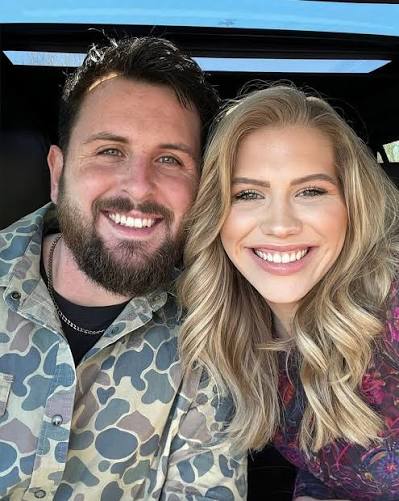 HAPPY ANNIVERSARY to American Idol contestant Hannah Harper and her husband,  Devon Mendenhall, who were married on April 7, 2018.
