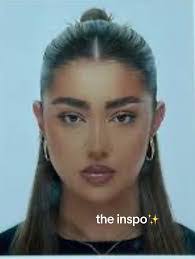 Beth Blizzard's Instagram, Twitter & Facebook