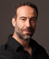 Klaus & Barroso (2024)