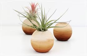 Anyone can run out and purchase something from the store, and while you can probably find a christmas present your recipient will love, diy christmas goodies just seem to mean a little bit more. 35 Diy Christmas Gift Ideas That Are Easy To Create Ideas Inspiration