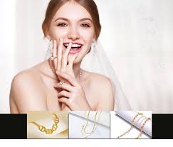 Trendy Crystal Holder Necklace