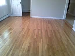 Red Oak Vs White Oak Hardwood Flooring What S The Difference In 2020 Oak Hardwood Flooring Red Oak Hardwood Red Oak Hardwood Floors
