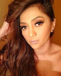 verse 1 i won't let my yesterday take a hold of me i'm gonna disarm it oh, oh, oh oh, oh i've lost many battles didn't lose the war chorus i'm gathering an army to fight for what's left in this world and unite those who know what is love body of a woman, soul of a child mind of the. Eurovision Addict Bella Santiago Army Of Love Is A Song About Fighting For Freedom To Love And To Be Loved