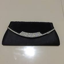 Kalung kecil dapat ditambahkan sebagai aksesoris. Dompet Tas Tangan Buat Kondangan Fesyen Wanita Tas Dompet Di Carousell