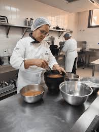 12/08/2026 - Doce de leite leva sabor regional e mem&oacute;ria afetiva ao bolo dos 127 anos de Campo Grande - Acontece no Senac - Not&iacute;cias