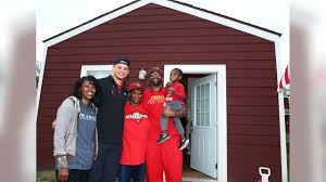 Patrick mahomes contract and salary cap details, full contract breakdowns, salaries, signing bonus, roster bonus, dead money, and valuations. Photo Gallery Pat Helps Build New Homes