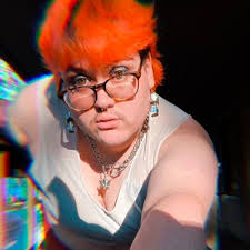 a mildly manly muppet (@evilgremlinman)