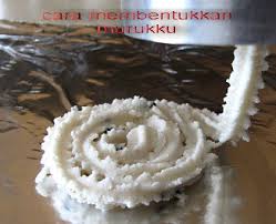 Apam tapai tepung beras atau juga dikenali sebagai apam beras atau apam tapai nasi adalah kuih yang sangat digemari ramai. Murukku Rangup Mamak Penang Perniagaan Katering Restoren
