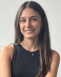 Leah Rosen's Instagram, Twitter & Facebook