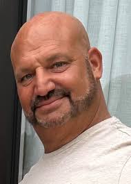 Eric Holzer's Instagram, Twitter & Facebook