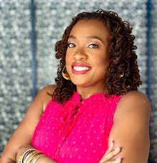 Kim Loper's Instagram, Twitter & Facebook