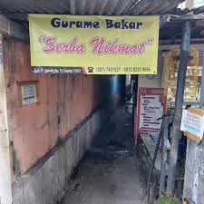 Kemudian sambal khas alin bercita rasa pedas gurih sangat cocok disajikan bersama gurame goreng. Ikan Gurame Bakar Bumbu Padang Asam Pedas Sajian Legendaris Serba Nikmat Kumparan Com