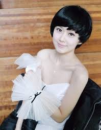 We have tons of inspiration for you in this complete short hairstyle guide. 30 Cute Short Haircuts For Asian Girls 2021 Chic Short Asian Hairstyles For Women Hairstyles Weekly