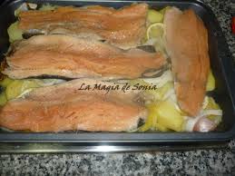 Existen diferentes especies de truchas y muchas formas de cocinarlas. La Magia De Sonia Filetes De Trucha Al Horno Con Patatas Al Limon Trucha Al Horno Cocinar Pescado Trucha