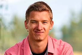 EvCC journalism students win scholarships