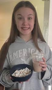 Alison Merrill's Instagram, Twitter & Facebook