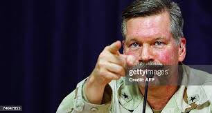 Darryl Gaynor's Instagram, Twitter & Facebook