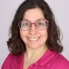 Laura Heyde's Instagram, Twitter & Facebook