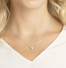 4.6 out of 5 stars 1,824. Swarovski Attract Round Cubic Zirkonia White Ketting 5408442 Lengte 38 Cm
