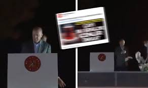 Renas'ın patronu geldi sandım, korktum, 155'i aradım. Gqnjgkmofxuvum