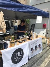 イーチオブライフ