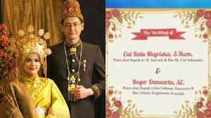Umur 27 tahun) adalah seorang aktris, model dan penyanyi berkebangsaan indonesia. Ini Tanggal Pernikahan Cut Meyriska Dan Roger Danuarta Disebut Bakal Menikah Di Hari Bersejarah Serambi Indonesia