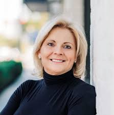 Tammy Waugh's Instagram, Twitter & Facebook