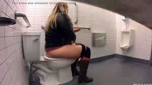 chipotle toilet – image 2 - Free Extreme Scat