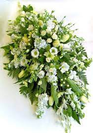 Beautiful Rustic Green And White Flower Arrangements 13 Decomagz Begravelse Blomster Blomster Begravelse