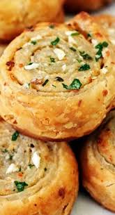 Easy 10 Minute Garlic Bread Roll Ups Cinnamon Spice Everything Nice Recipe Puff Pastry Recipes Recipes Food